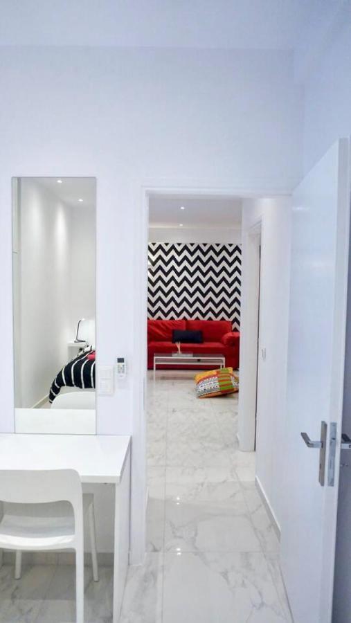 Cozy Apartment In The Center Of Атина Екстериор снимка